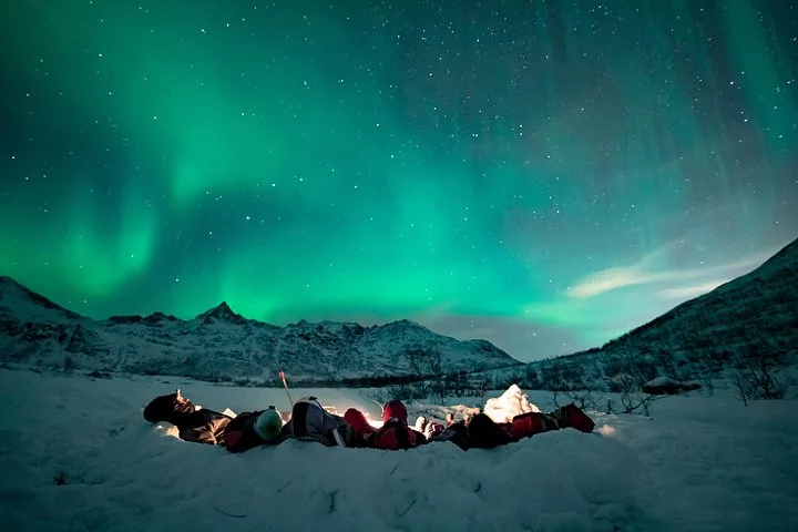 Nordlichtjagd in kleiner Gruppe mit Fotos